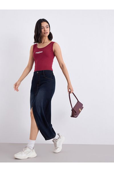 Styli Red Fitted Tank with Slogan Print
