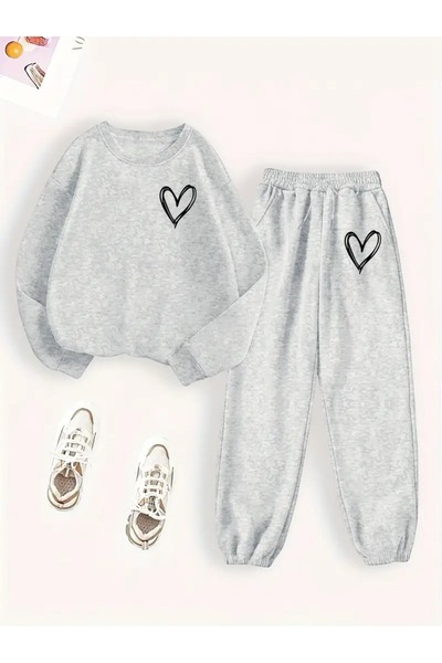 QUEENSTOWN Women's Chest Heart Printed Oversize Crew Neck Tracksuit Set