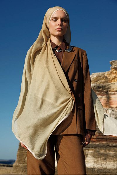 Mooncorn Gradient Muslin Shawl Olive Green