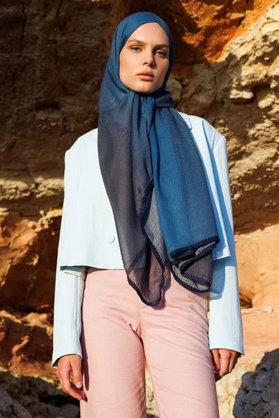 Mooncorn Gradient Muslin Shawl Smoked