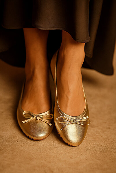 Arzillo حذاء راقصة الباليه النسائي من الجلد الطبيعي من Velina باللون الذهبي