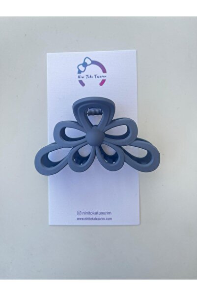 Nini مشبك على شكل زهرة