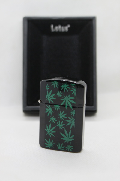 Lotus Benzinli Rüzgarda Sönmeyen Kapak Sesli Benzinli Çakmak