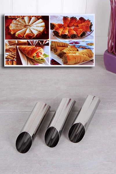 No8 Home 3 Pieces Steel Corneo / Corneo Dough Mold