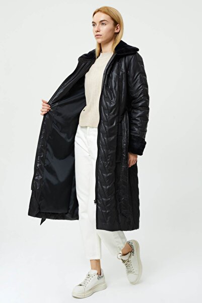 Veger Collar and Sleeves Fur Quote