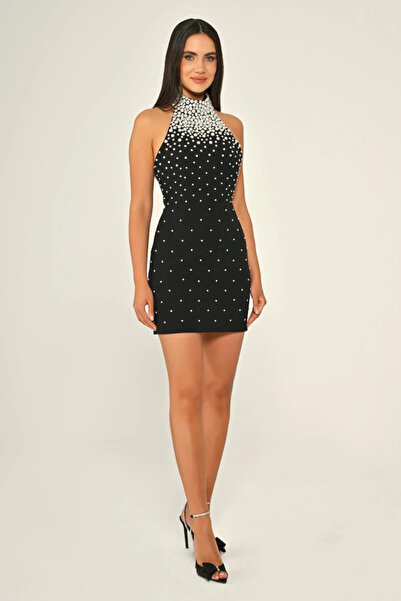 ALFABETA KADIN BONCUK İŞLEMELİ BOYUNDAN BAĞLAMALI KOLSUZ DAR KALIP MİNİ PEMBE ABİYE VE MEZUNİYET ELBİSESİ