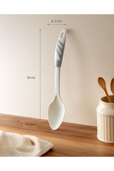 Madame Coco Chase Serving Spoon