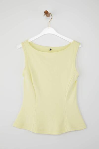 Trendyol Collection Yellow Zero Sleeve Crew Neck Stretch Knitted Blouse Twoss25Bz00604