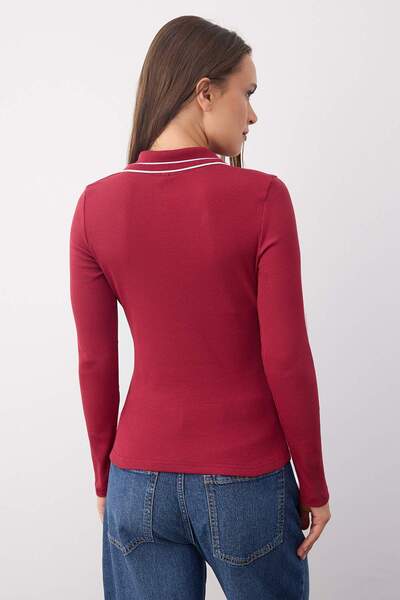 Trendyol Collection Wardrobe Essentials – Burgundy Piping Detailed Buttoned Slim/Fitted Knitted Blouse |   Twoaw26Bz000100
