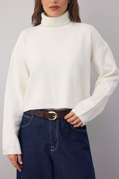 Trendyol Collection Wardrobe Essentials Ecru Wide Fit Soft Textured Crop/Short Knitwear Sweater Twoaw26Kz00113