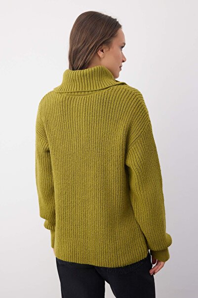 Trendyol Collection Wardrobe Essentials Oil Green Soft Textured Knitwear Sweater | Twoaw26Kz001800