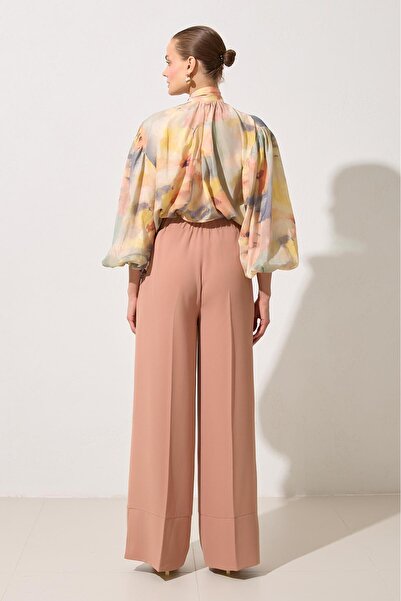 Setre Comfortable Cut Trousers with Salmon Leg Detail