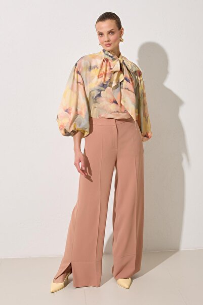 Setre Comfortable Cut Trousers with Salmon Leg Detail
