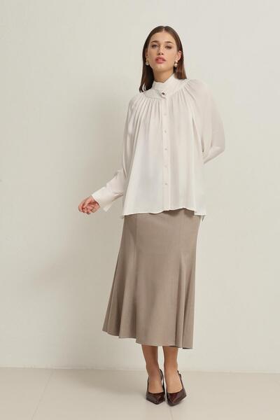 Setre Ecru Neck and Collar Detailed Relaxed Fit Shirt