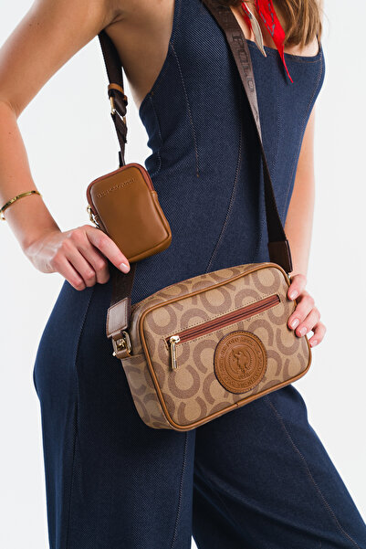 U.S. Polo Assn. حقيبة ماسنجر نسائية من K.bejdesen Us8520