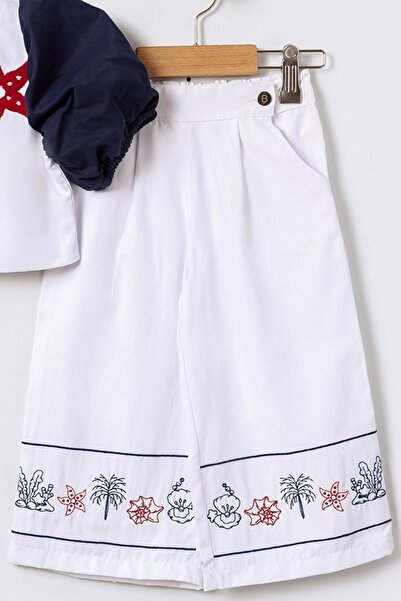 Bebüş Дівчачий комплект з блакитною блузою з рукавами та білими штанами з вишивкою на морську тематику