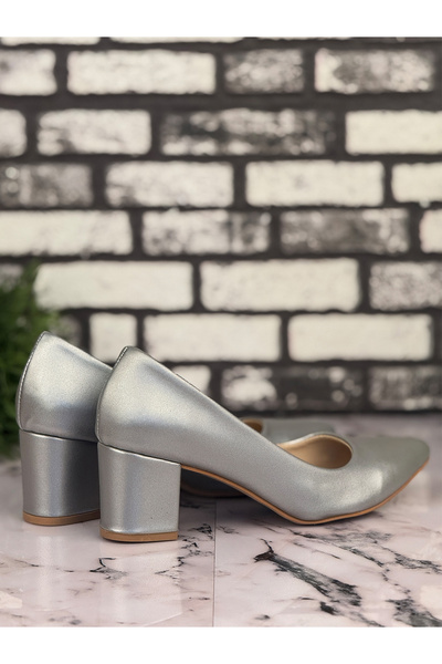 Ghattix B02 Stiletto Heeled Elegant Stylish Women's Shoes