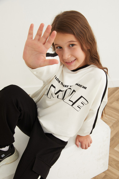 Fulla Moda Smile Printed Girl's Suit with Stopper Legs