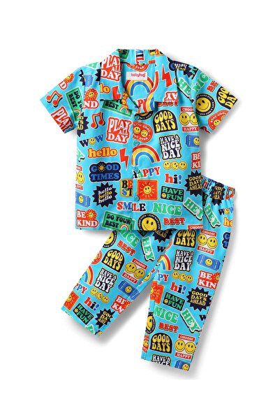 Babyhug بدلة نوم من القطن المنسوج بأكمام نصفية مع طباعة نصية - أزرق فاتح