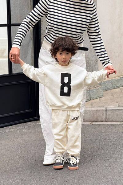 anonim Boy's Cotton Ecru 8 Los Angeles Printed Sweatshirt and Sweatpants Set