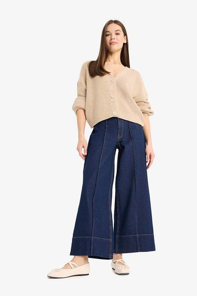 DeFacto New Season Regular Fit V-Neck Buttoned Knitwear Cardigan