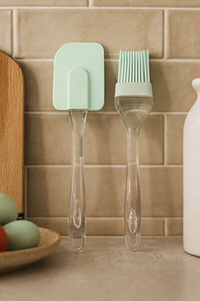 SİHİRLİ AYAKLAR Heat Resistant Fireproof Non-Stick Silicone Spatula and Brush Set