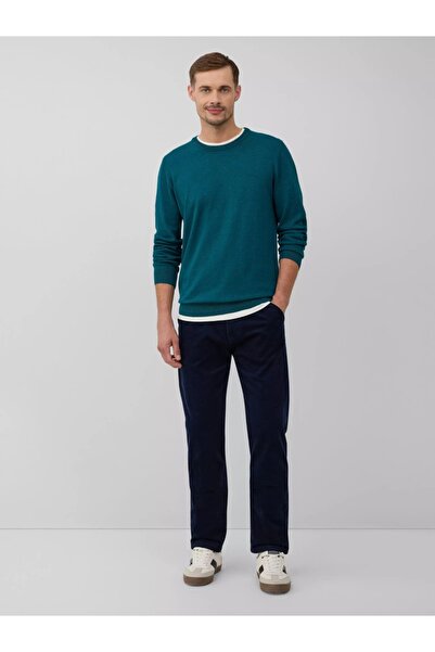 s.Oliver Men's sweater with embroidered logo and scoop neck, Regular fit