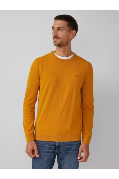 s.Oliver Men's sweater with embroidered logo and scoop neck, Regular fit