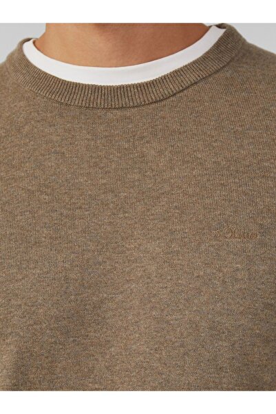 s.Oliver Men's sweater with embroidered logo and scoop neck, Regular fit