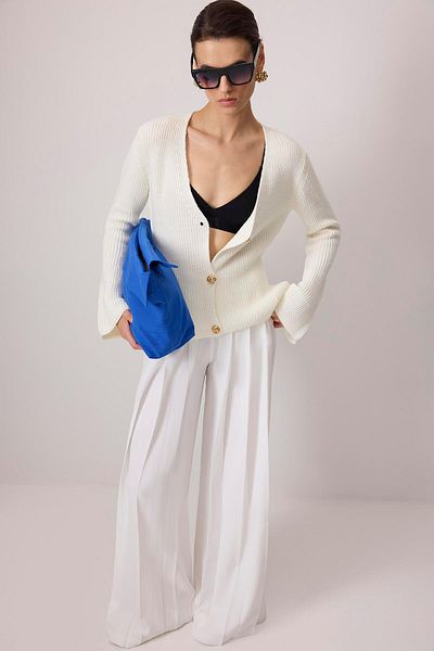 Touché Privé Pleated Wide Leg Crepe Pants