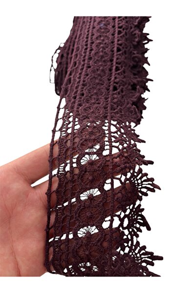 Cancanlı Kumaşçılık شريط دانتيل من الدانتيل باللون العنابي الداكن مزين بحافة من القطن بطول 10 أمتار