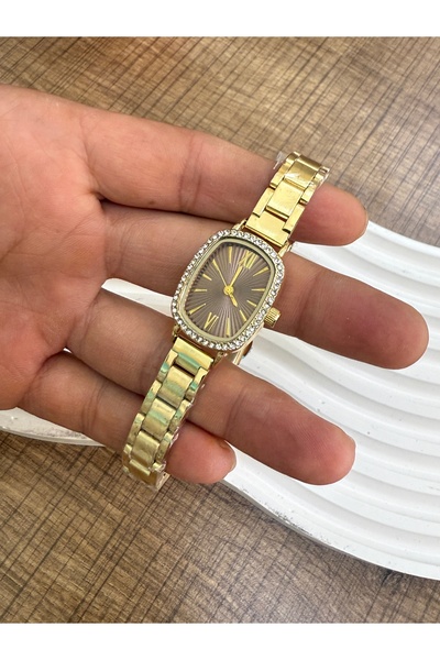 LOOQ Roman Numeral Women's Wristwatch with Zircon Stone Detail