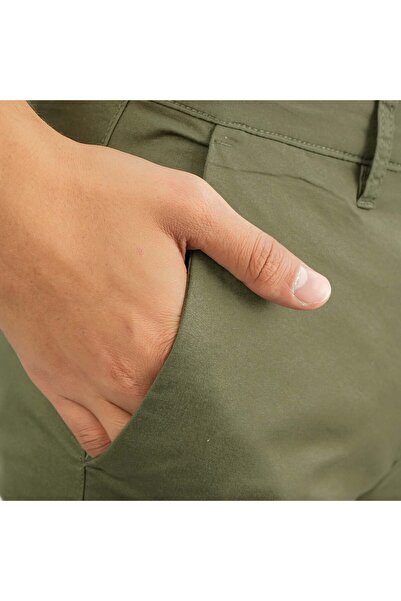 Giordano Men's Slim Tapered Khakis