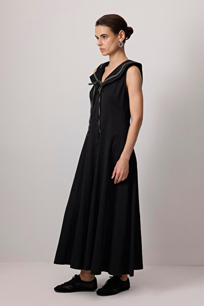 Touché Privé ΓΙΑΚΑ ΝΑΥΤΙΚΟΥ ΜΕ ΚΟΝΤΡΑΣΤΟ