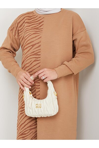 BisuModa Σετ τουνίκ με παντελόνι πλεκτό με ασημί σχέδιο ζέβρας