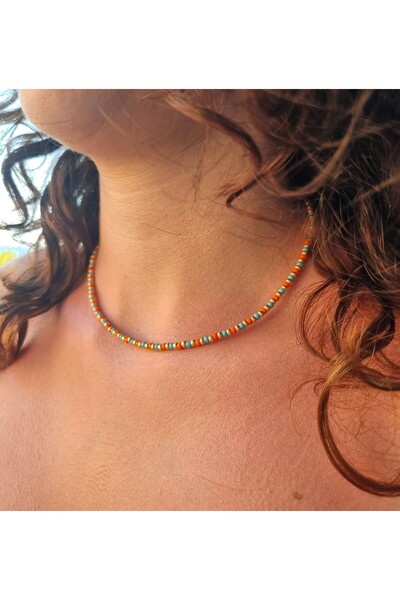 NEMOR STUDIO قلادة من خرز ميوكي باللونين البرتقالي والفيروزي