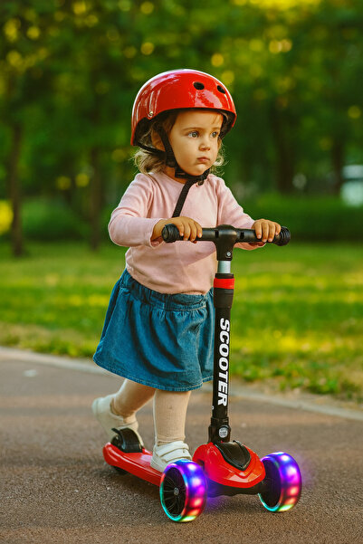 Duman Pilli Işıklı Müzikli Çocuk Scooter | Led Işık ve Müzikli Scooter