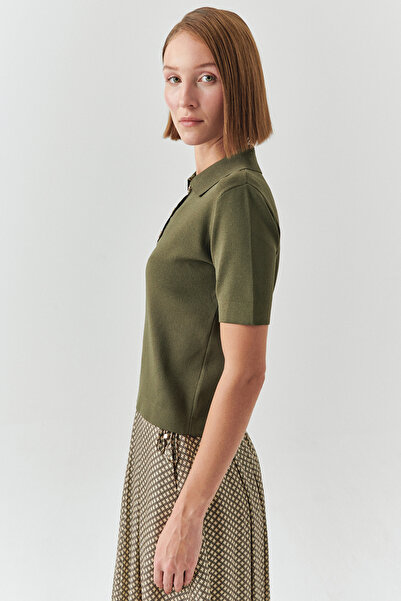 Exquise Shirt Collar Button Short Sleeve Slim Fit Knitwear Blouse