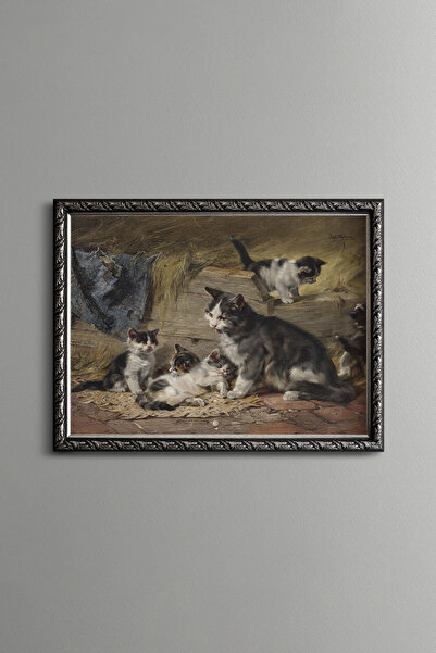 epiqart Kittens and Mother Cat - Vintage Patterned Frame