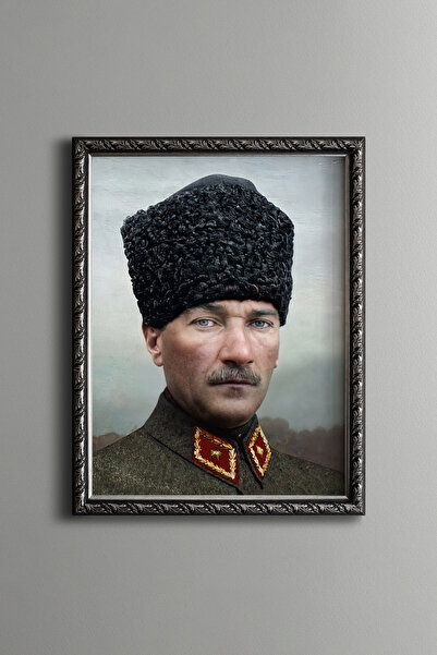 epiqart Ataturk Portrait - Vintage Patterned Frame
