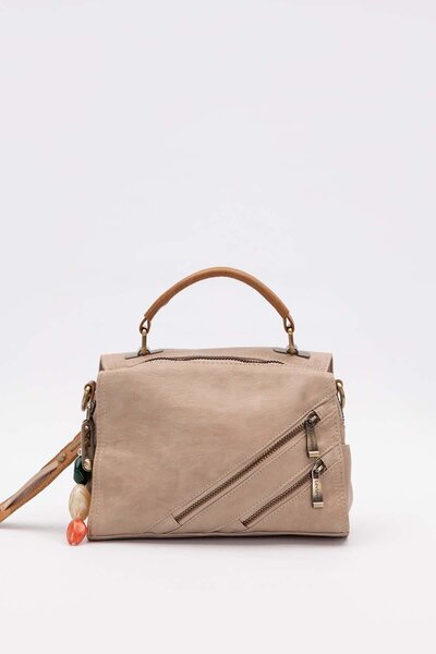 Levidor Mink cross zipper detailed backpack