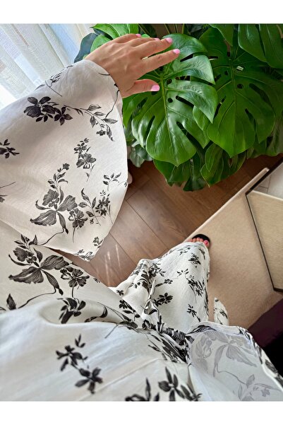 Pina Black and White Floral Kimono