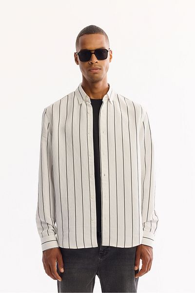 Avva Men's White Bottom Brit Collar Striped Comfort Fit Long Sleeve Shirt A52Y2101