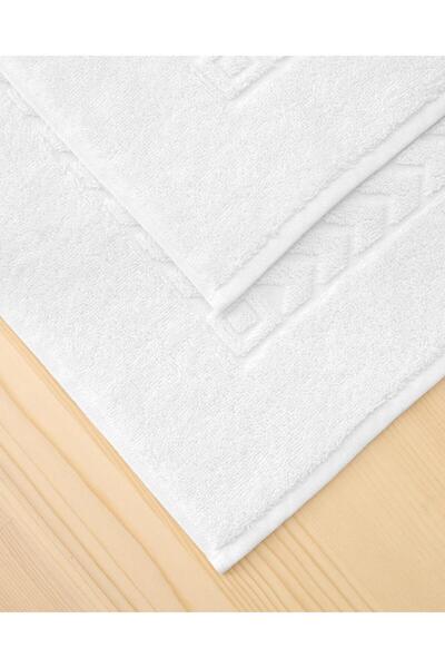 Arkaan Set of 2 white floor towels