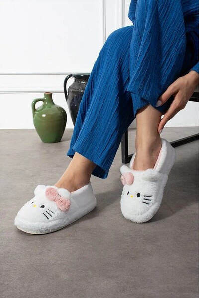 Jackers Hello Kitty Figured Soft Furry Women's Plush Slippers Home Slippers
