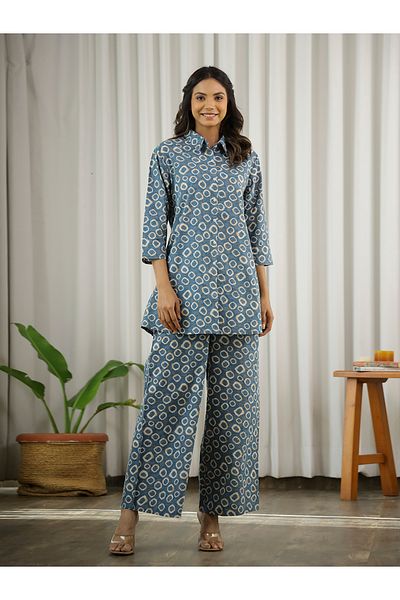 Styli Men Solid Oversized Shirt and Pants Co-Ords