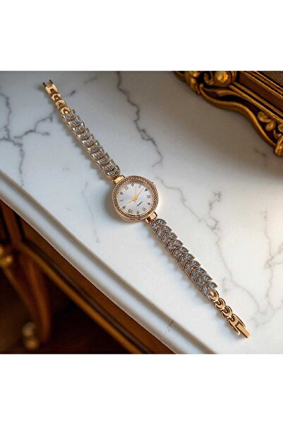 Neorney Şık Taş Kordonlu Zarif Kadın Kol Saati