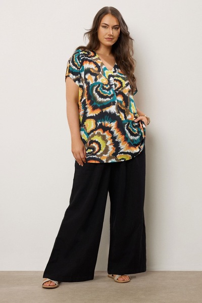 Stil Diva Plus Size V-Neck Short Sleeve Abstract Pattern Asymmetric Cut T-Shirt 616346