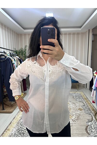 Butik Beyaz dantelli gömlek