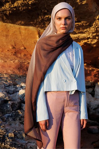 Mooncorn Gradient Muslin Shawl Bitter Brown